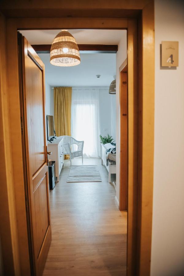 Cabana Fantanele Ceahlău Exteriör bild